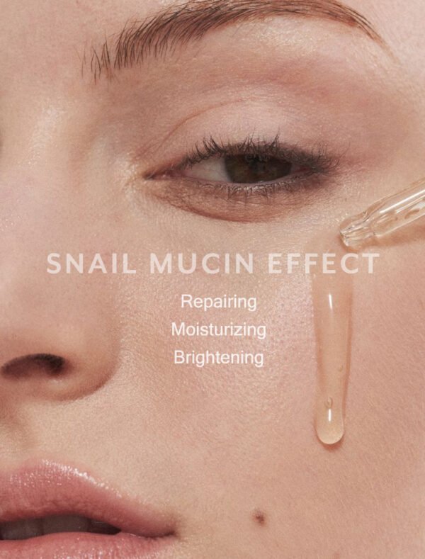 Snail Repair Intensive Ampoule de chez Mizon - Photo mannequin