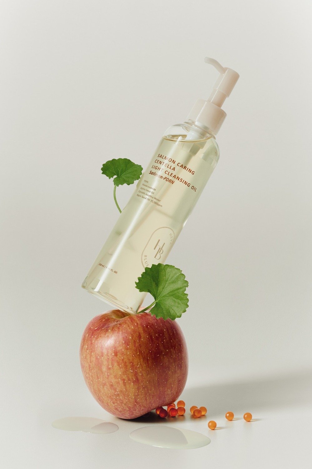 Heveblue – Salmon Caring Centella Light Cleansing Oil – 240ml – Image 2